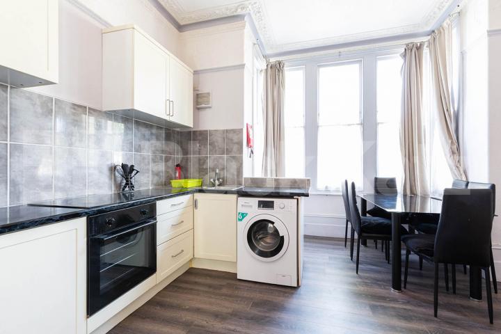 Very large one bedroom property with high ceilings  Mercers Road, Tufnell Park 